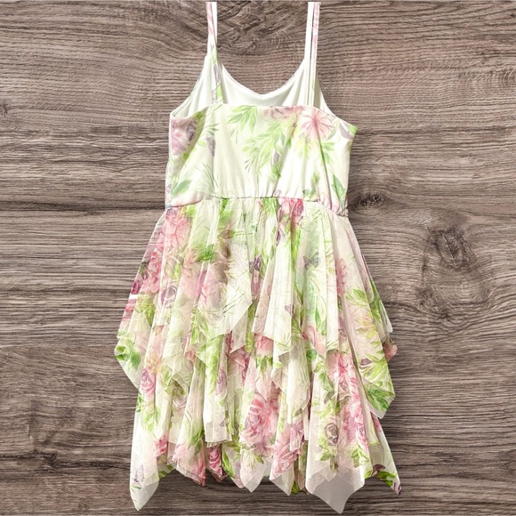 Girls floral twirl dress size 10 - Picture 2 of 4